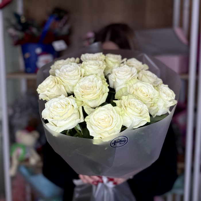 Монобукет из белых Роз Florseason