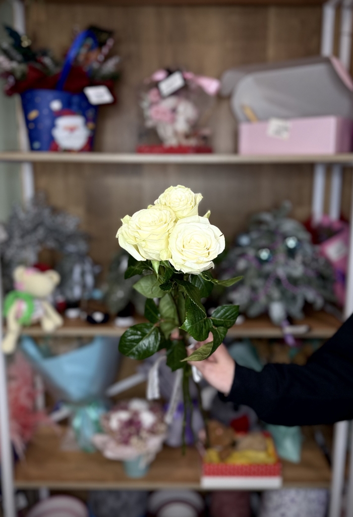 Монобукет из белых Роз Florseason