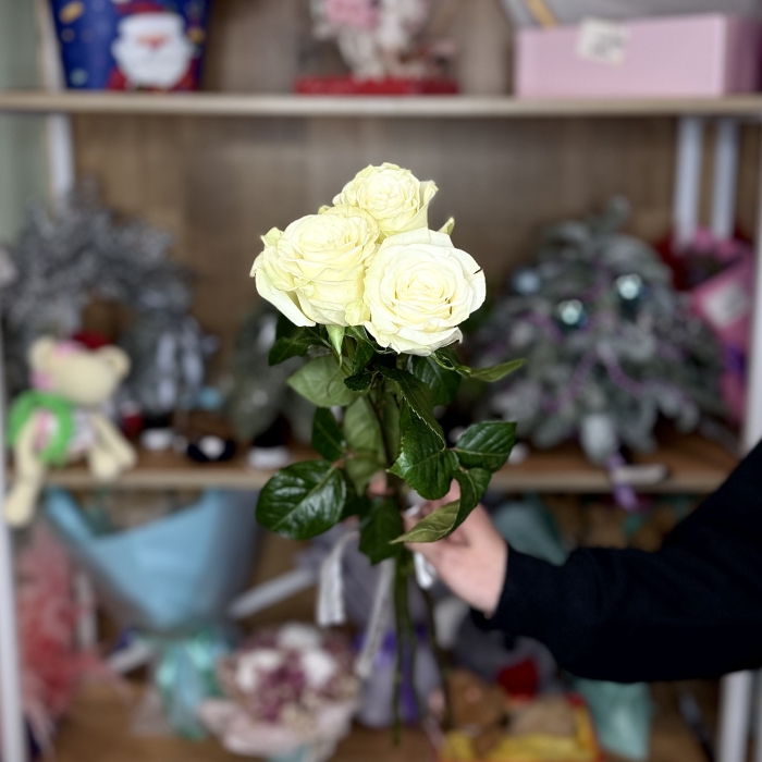 Монобукет из белых Роз Florseason