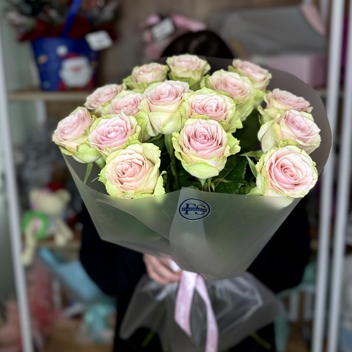 Монобукет из нежно-розовых роз Florseason