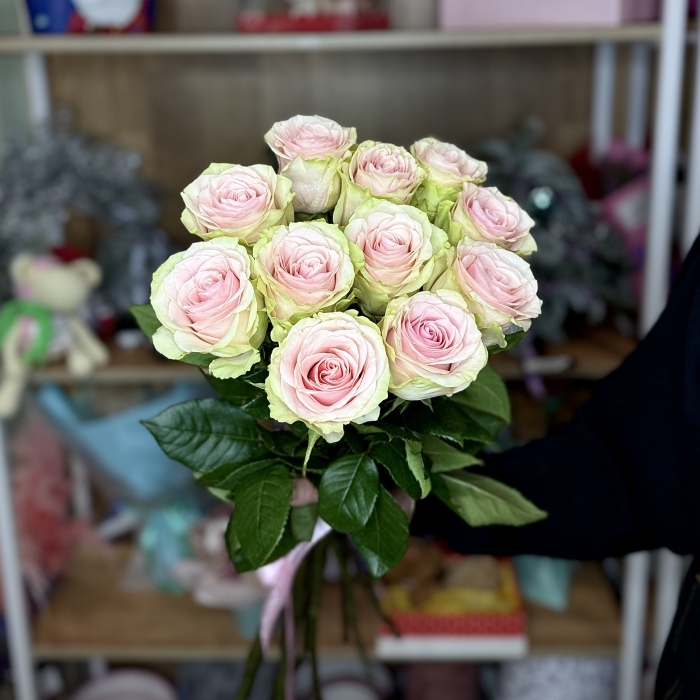 Монобукет из нежно-розовых роз Florseason