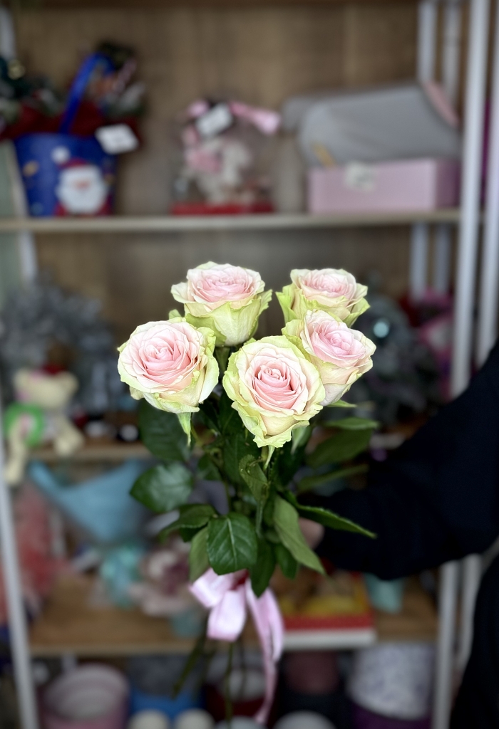 Монобукет из нежно-розовых роз Florseason