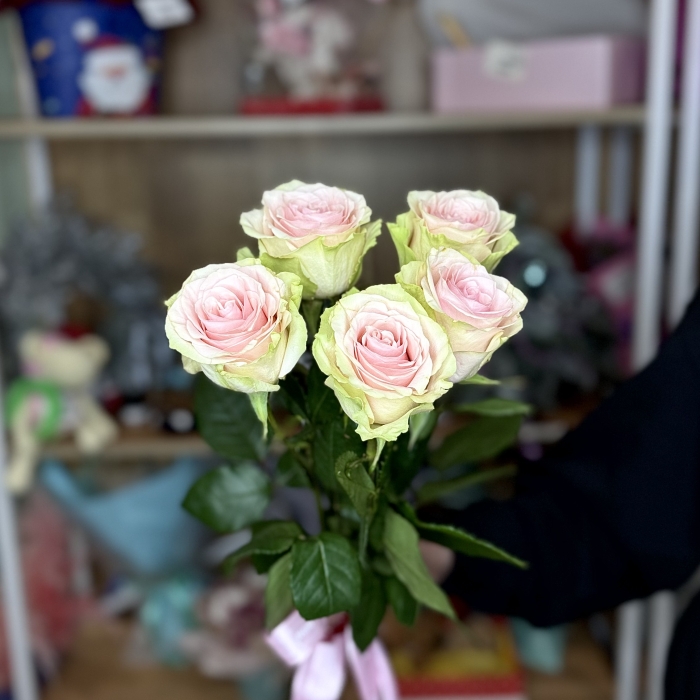 Монобукет из нежно-розовых роз Florseason