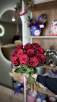 Монобукет из красных роз Florseason